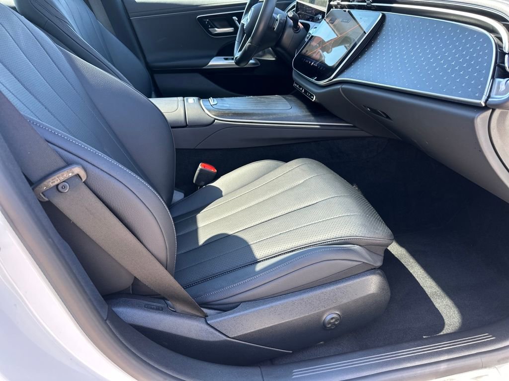 Used 2024 Mercedes-Benz E 350 4MATIC Sedan image 36