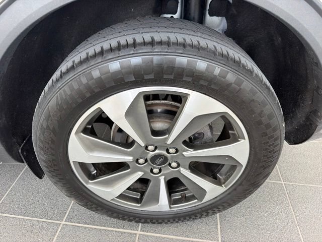 Certified 2024 Ford Escape Platinum AWD/4WD image 7