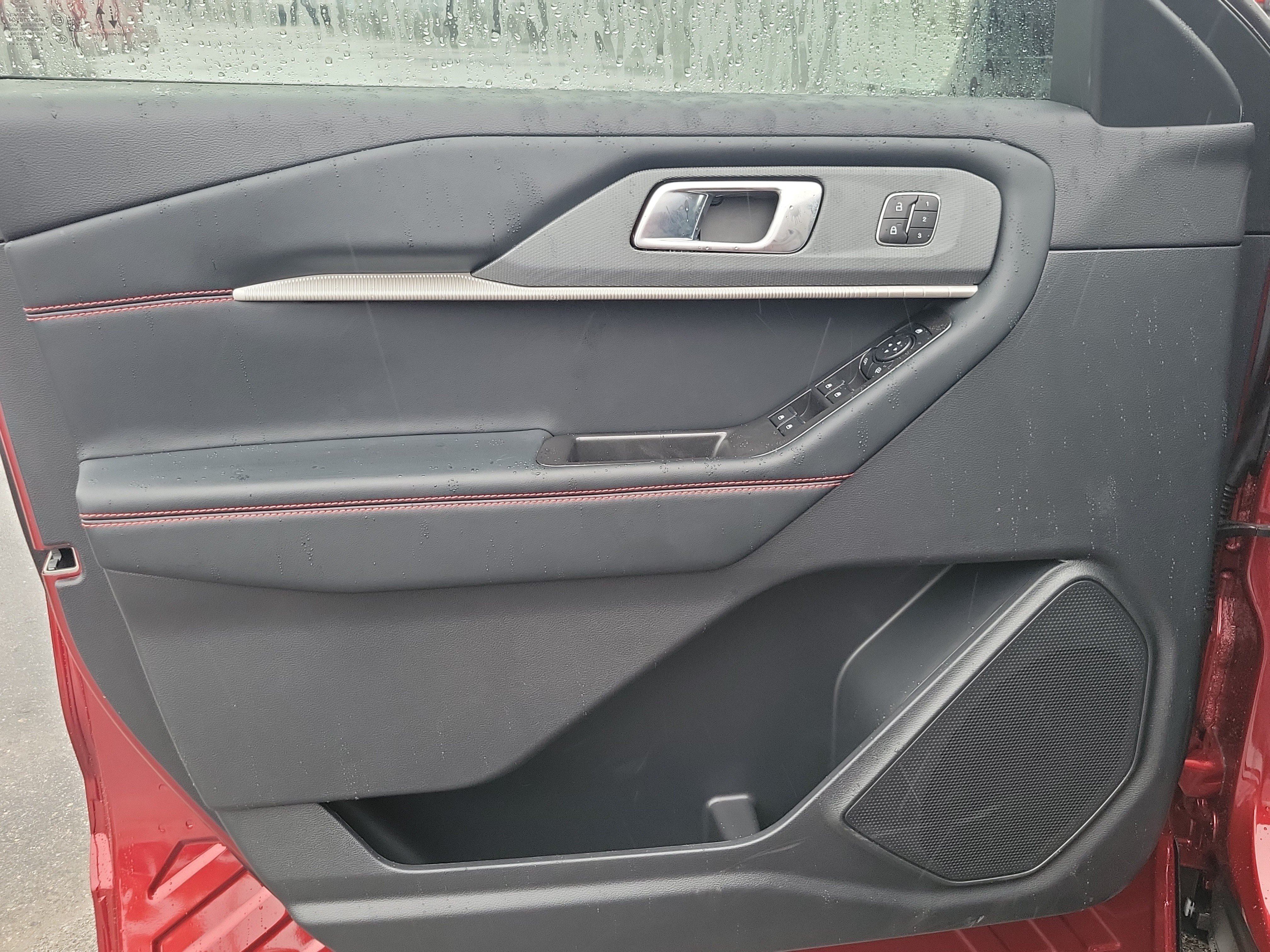New 2027 Ford Explorer ST-Line w/ Premium Package RWD image 10