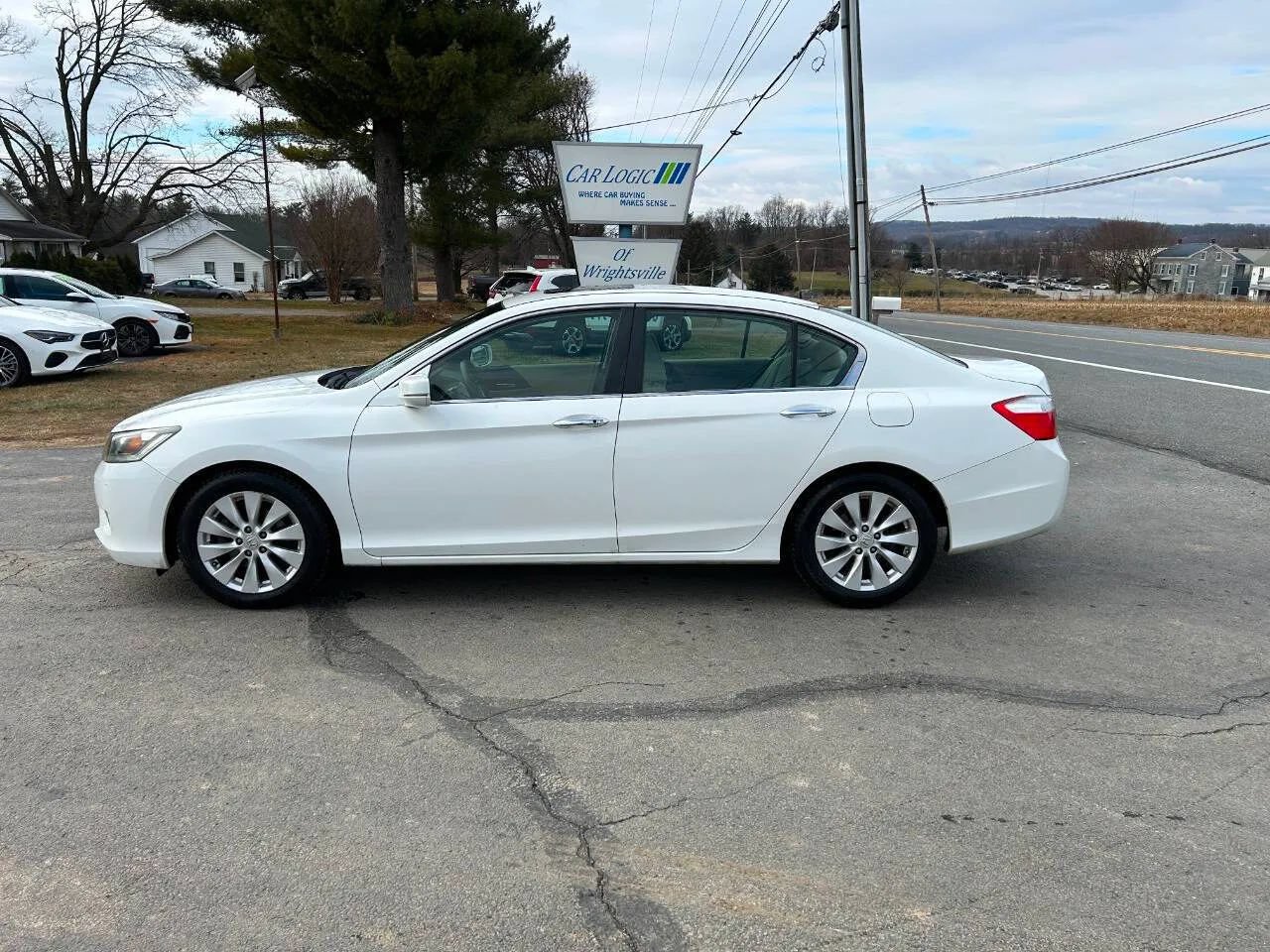 Used 2013 Honda Accord EX image 7