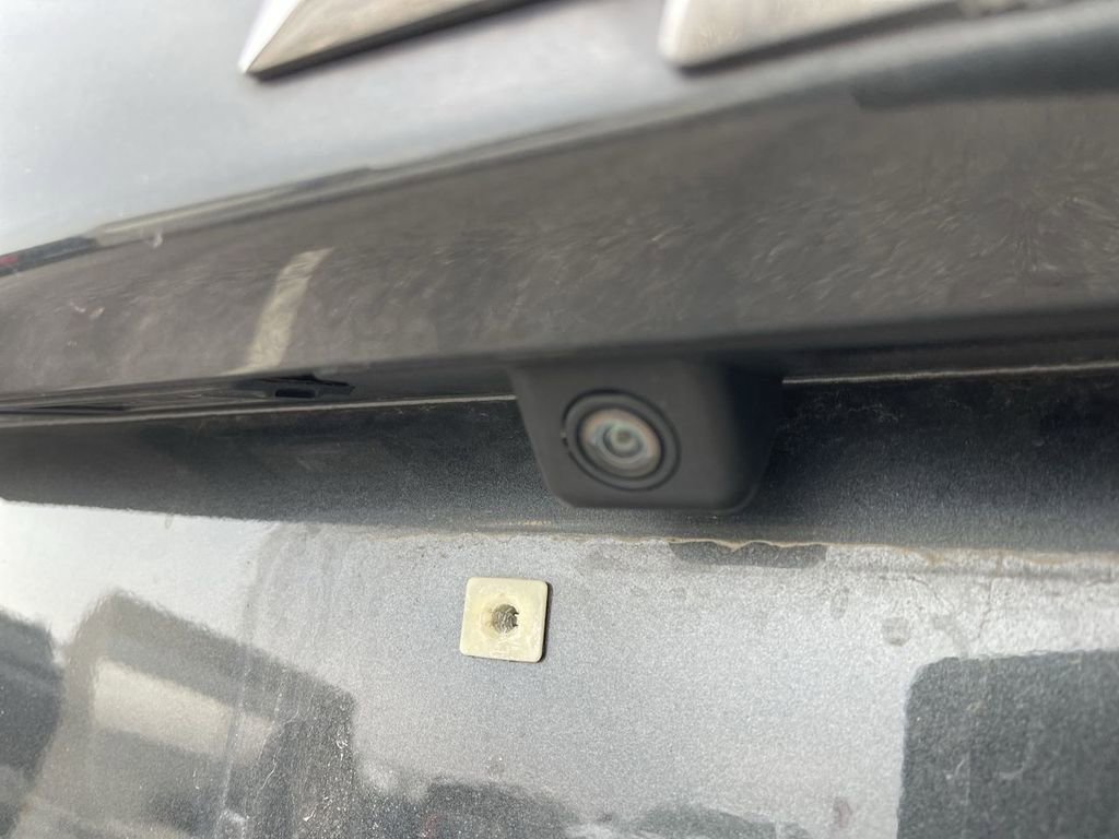 Used 2018 Chevrolet Equinox LT image 17