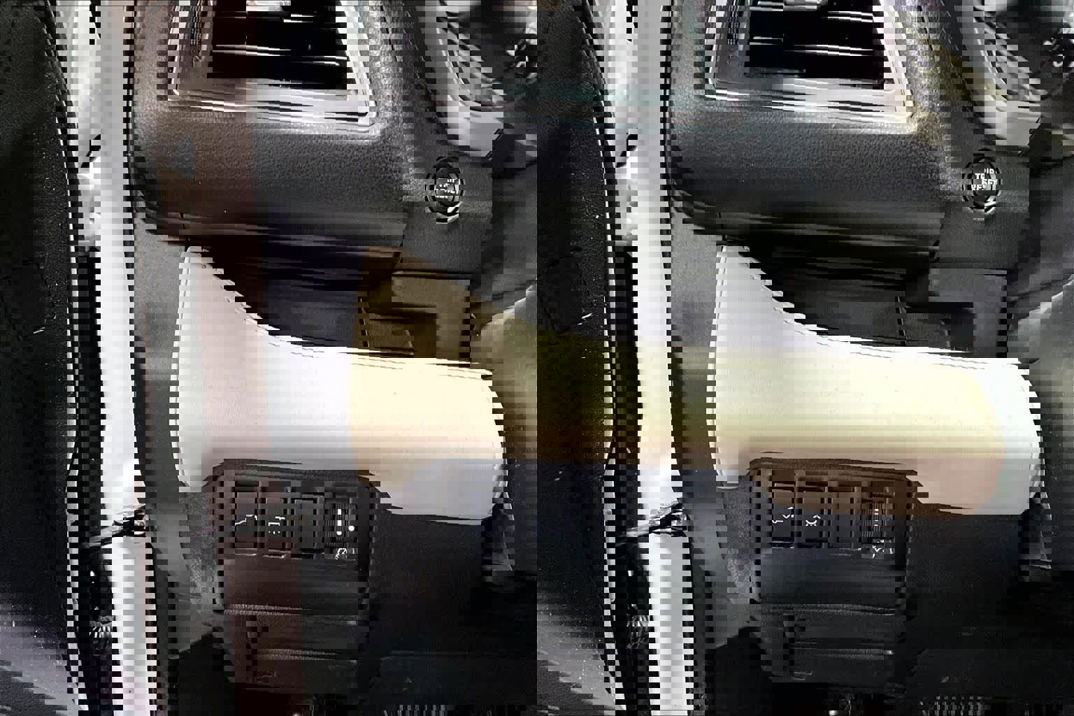 Used 2023 Subaru Ascent Limited w/ Technology Package AWD/4WD image 35