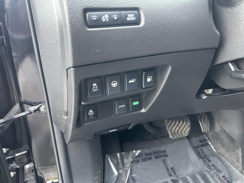 Used 2019 Nissan Rogue SV w/ Premium Package FWD image 20