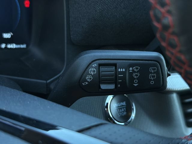 Used 2025 Ford Explorer ST-Line w/ ST-Line Street Pack AWD/4WD image 30
