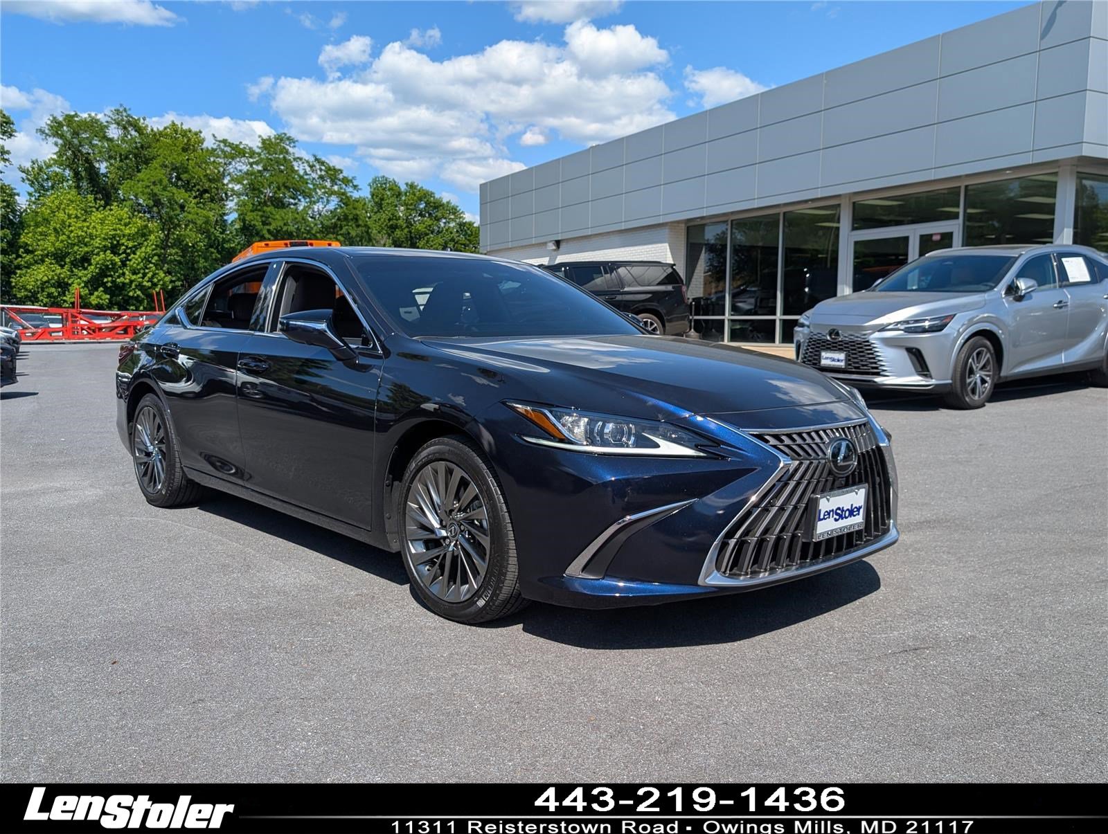 Used 2025 Lexus ES 300h w/ Technology Package