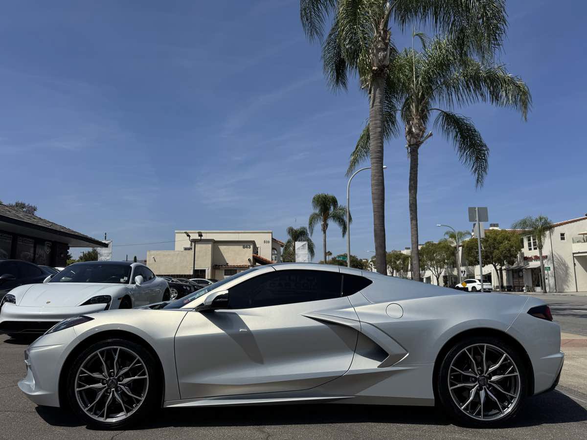 Used 2024 Chevrolet Corvette Stingray Preferred Cpe w/ 2LT RWD image 2