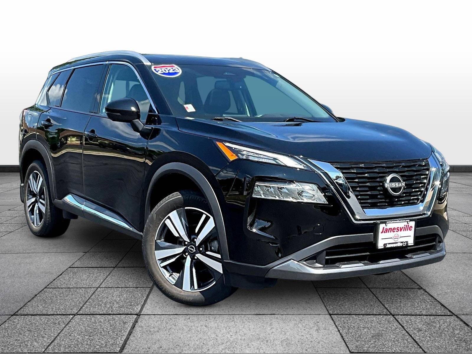 Used 2023 Nissan Rogue SL AWD/4WD image 1