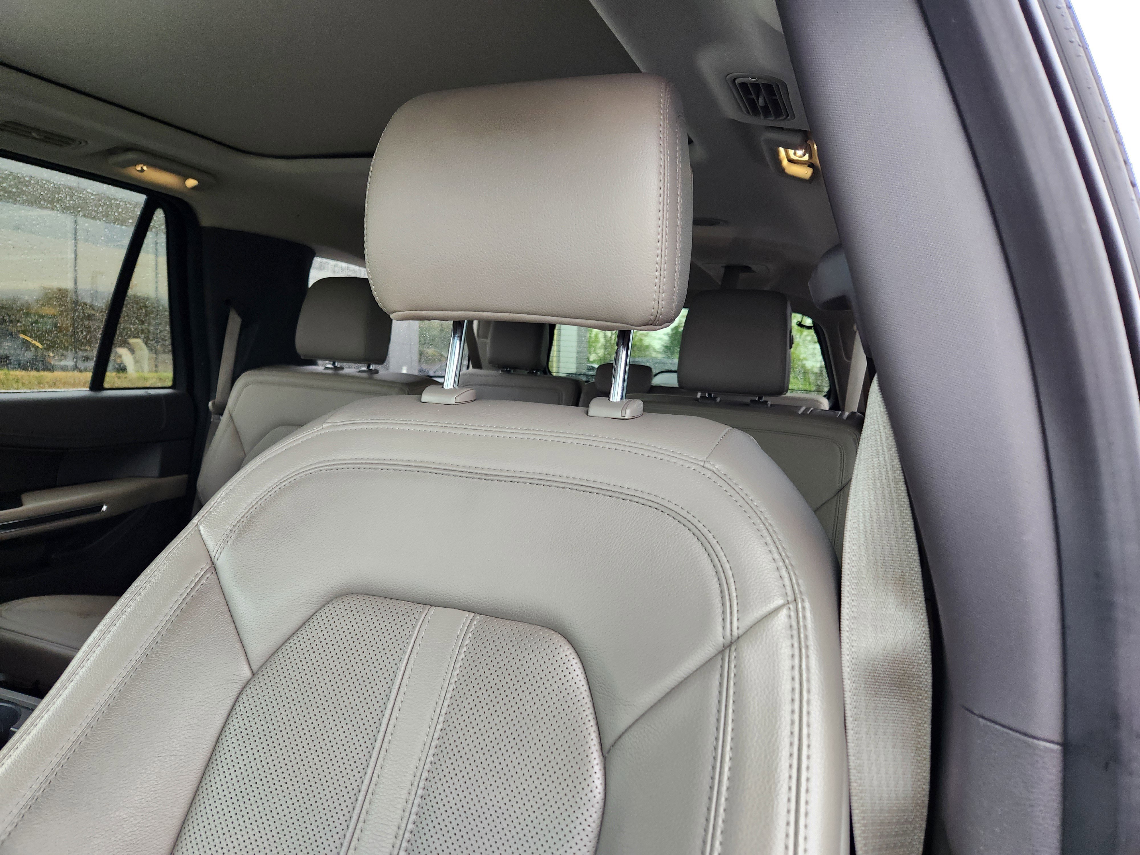 Used 2020 Ford Expedition Max Limited w/ Equipment Group 301A AWD/4WD image 11