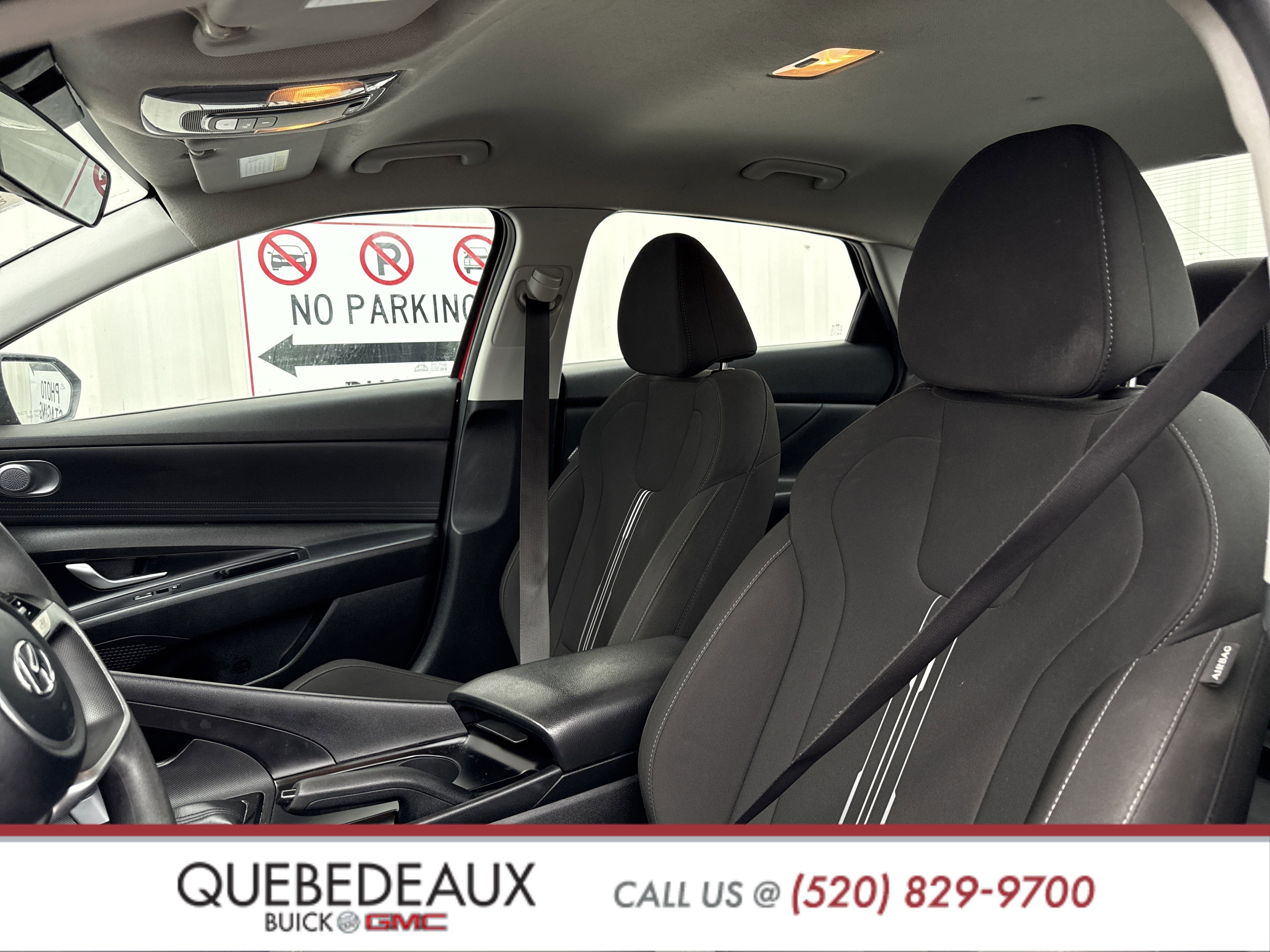 Used 2023 Hyundai Elantra SEL w/ Preferred Accessory Package image 10