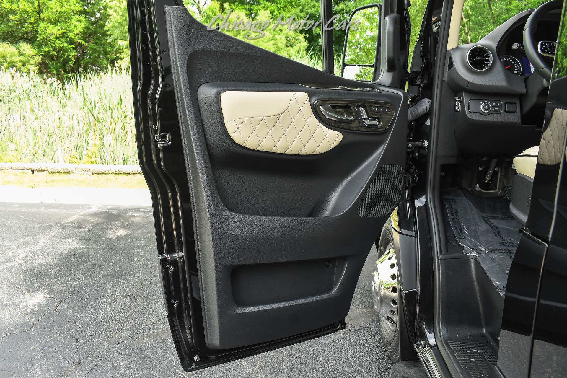 Used 2023 Mercedes-Benz Sprinter 3500 image 29