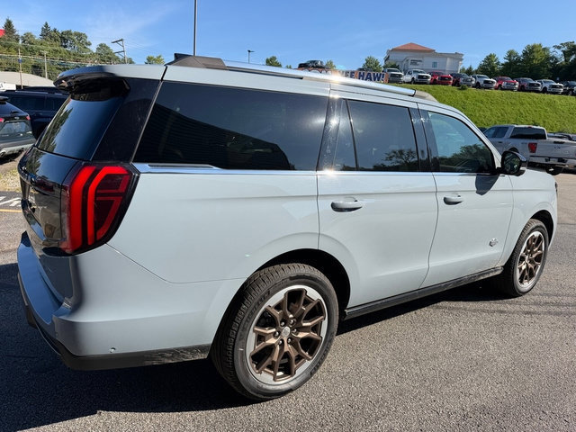 Certified 2025 Ford Expedition King Ranch AWD/4WD image 8