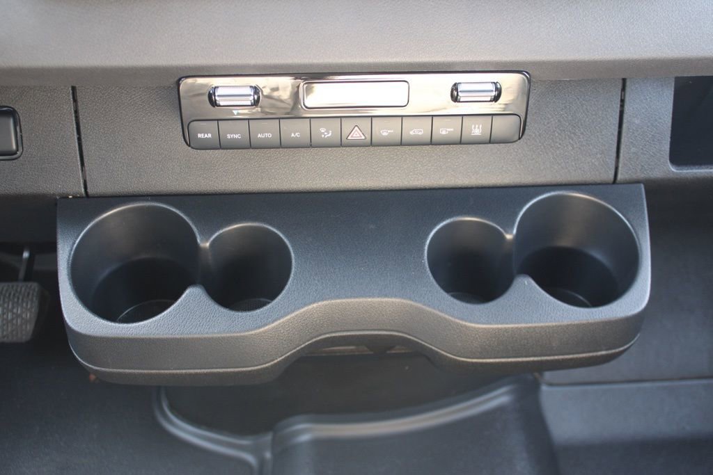 Used 2025 Mercedes-Benz Sprinter 2500 image 32