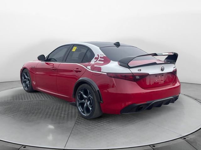 Used 2019 Alfa Romeo Giulia Ti Sport w/ Quick Order Package 22U Sport image 3