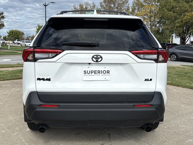 Used 2025 Toyota RAV4 XLE w/ Convenience Package FWD image 5