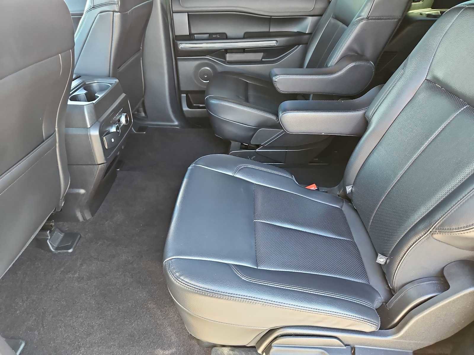 Used 2021 Ford Expedition Max XLT image 21