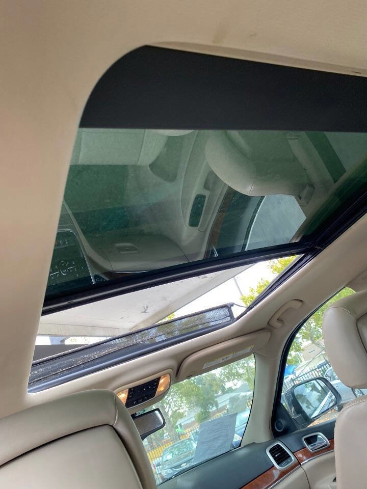 Used 2013 Jeep Grand Cherokee Limited w/ Luxury Group II image 23