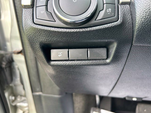 Used 2018 Ford Explorer XLT w/ Equipment Group 201A FWD image 20