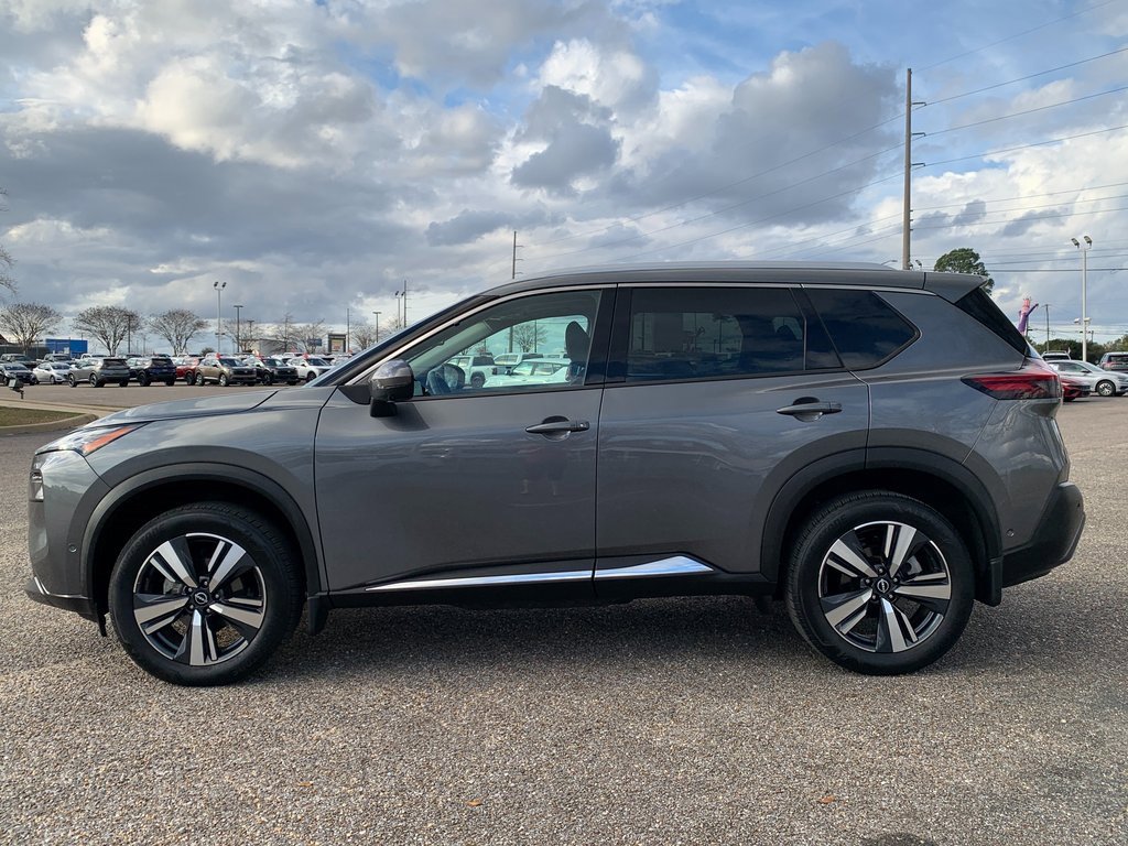 Used 2023 Nissan Rogue SL w/ SL Premium Package image 5