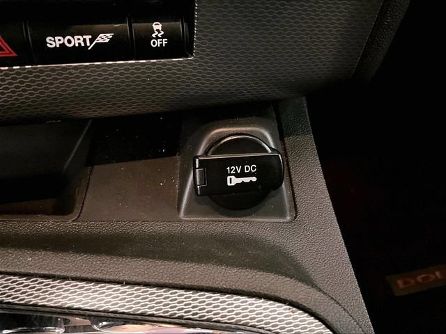 Used 2014 Dodge Challenger R/T w/ Electronics Convenience Group RWD image 32