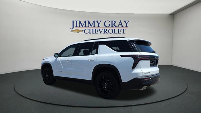 Used 2026 Chevrolet Traverse LT w/ Enhanced Driving Package FWD image 3