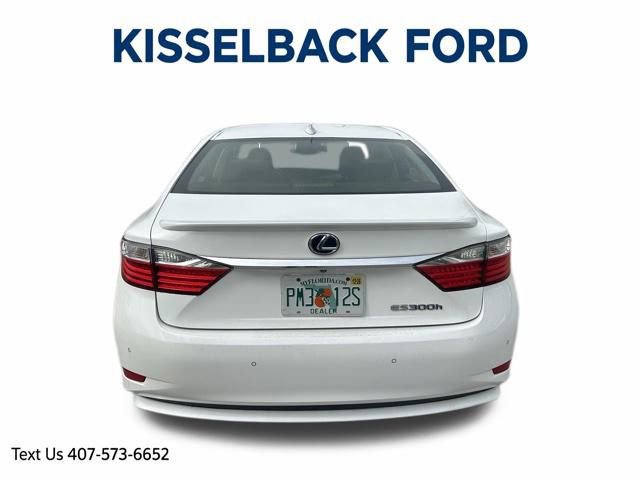 Used 2015 Lexus ES 300h w/ Premium Package w/Bamboo Trim FWD image 5