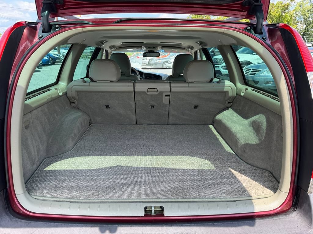 Used 2004 Volvo XC70 AWD/4WD image 15