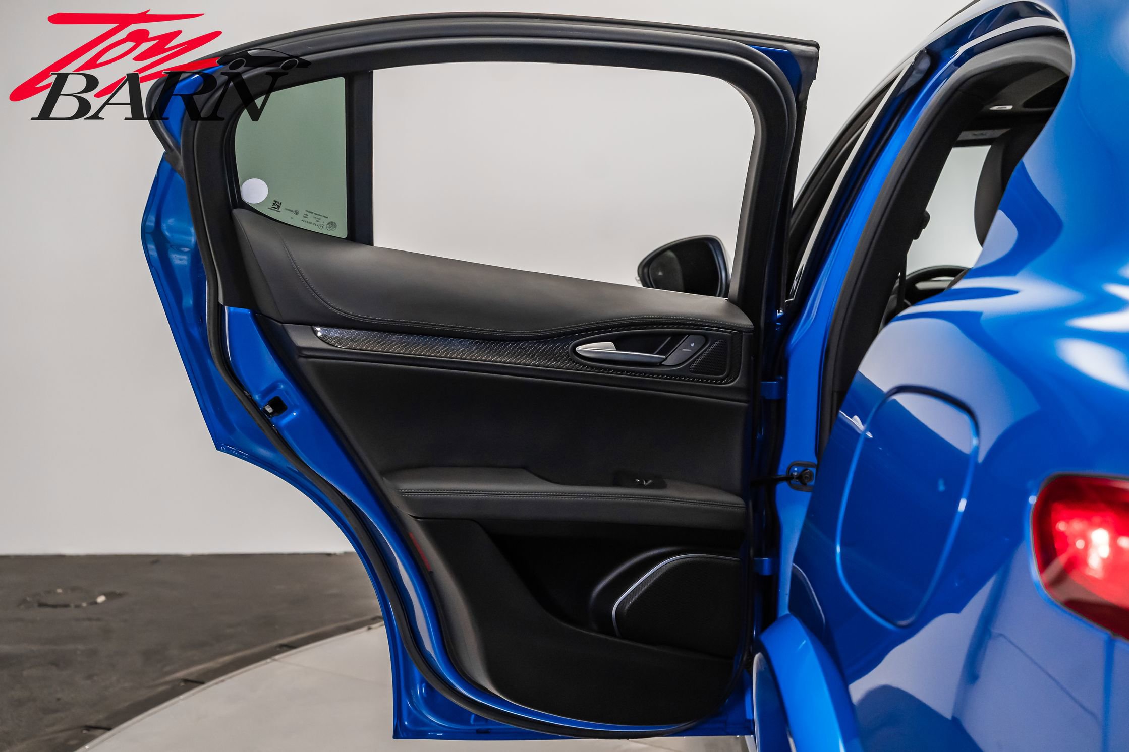 Used 2022 Alfa Romeo Stelvio Quadrifoglio image 45