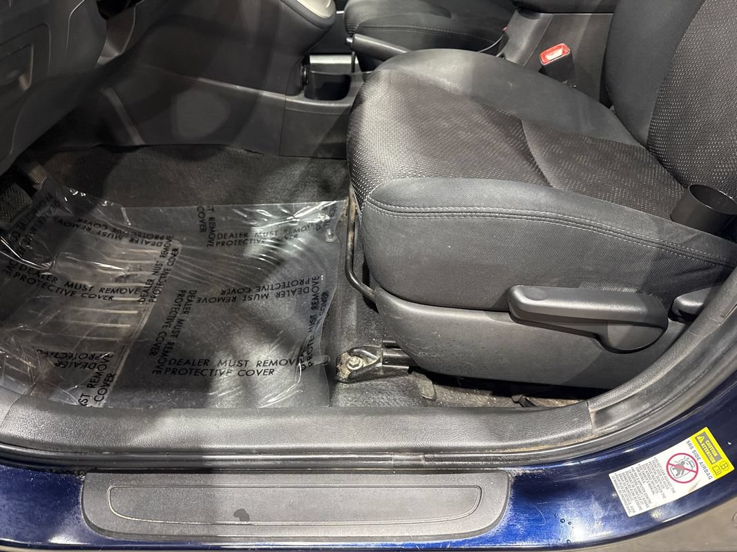 Used 2010 Pontiac Vibe AWD w/ Sun And Sound Package image 75