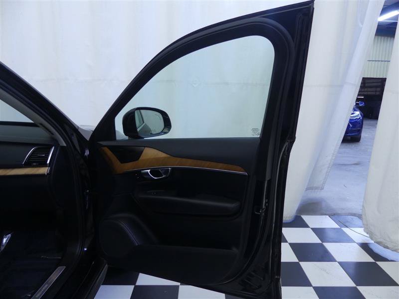Used 2023 Volvo XC90 T8 Plus AWD/4WD image 26