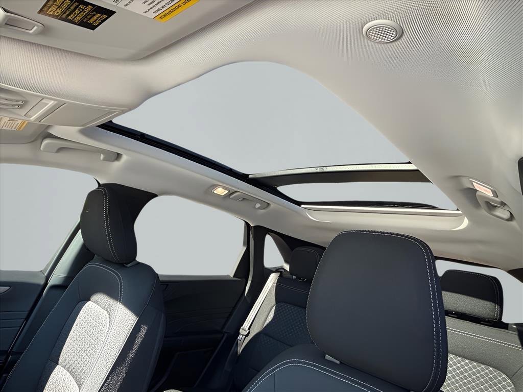 New 2025 Ford Escape Active w/ Cold Weather Package image 18