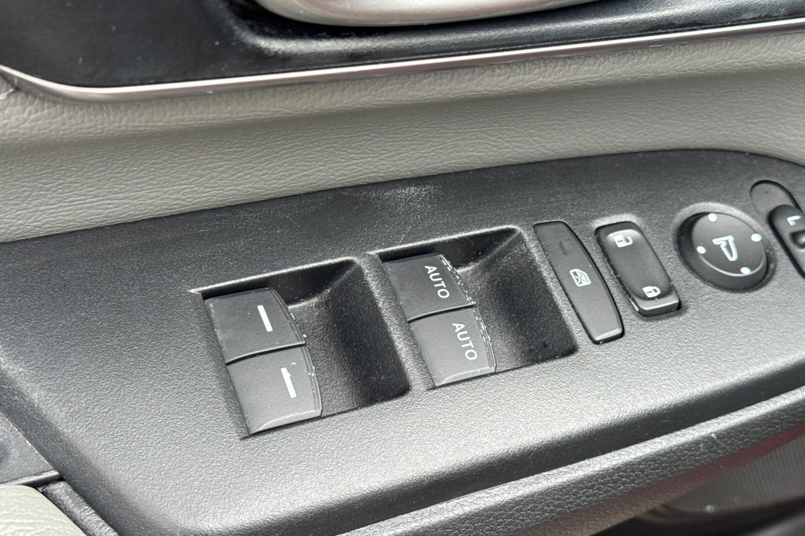 Used 2021 Honda CR-V EX image 13