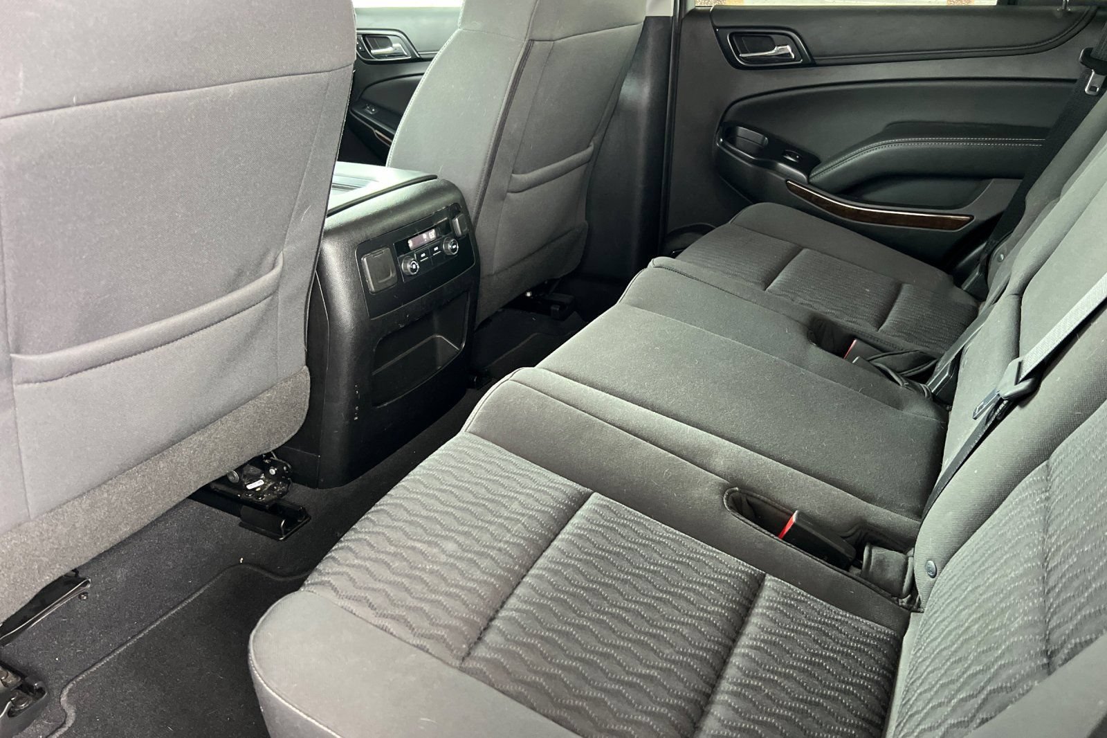Used 2019 Chevrolet Tahoe LS w/ Enhanced Driver Alert Package AWD/4WD image 6