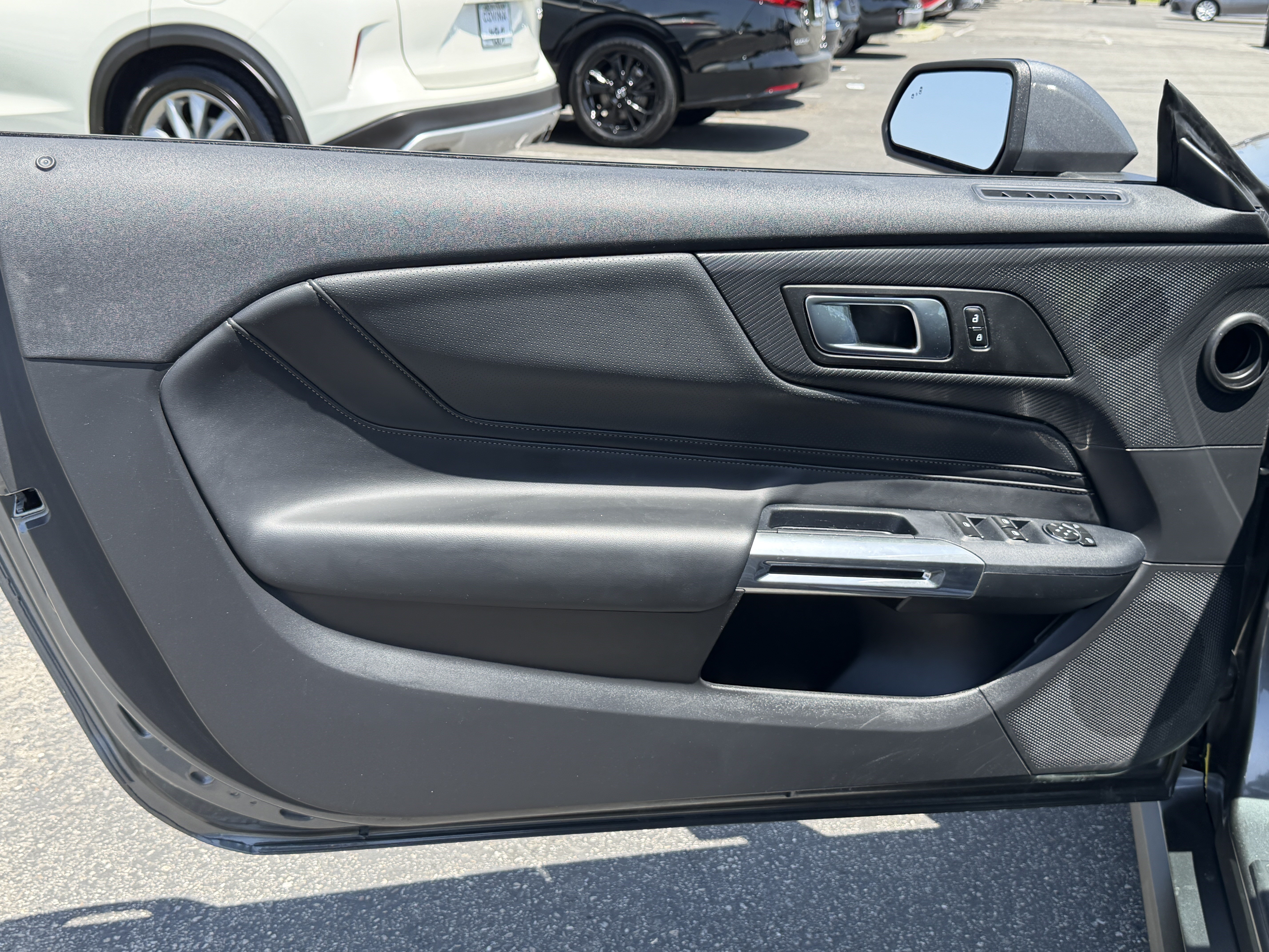 Used 2025 Ford Mustang Premium RWD image 13
