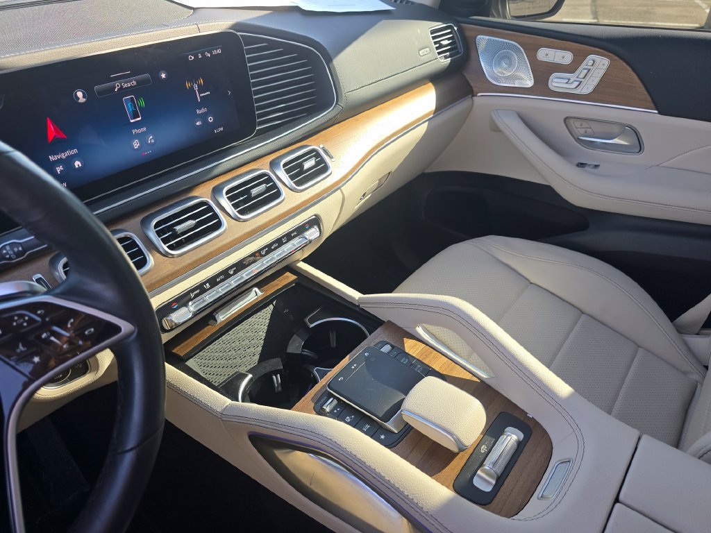 Used 2024 Mercedes-Benz GLS 450 4MATIC image 29