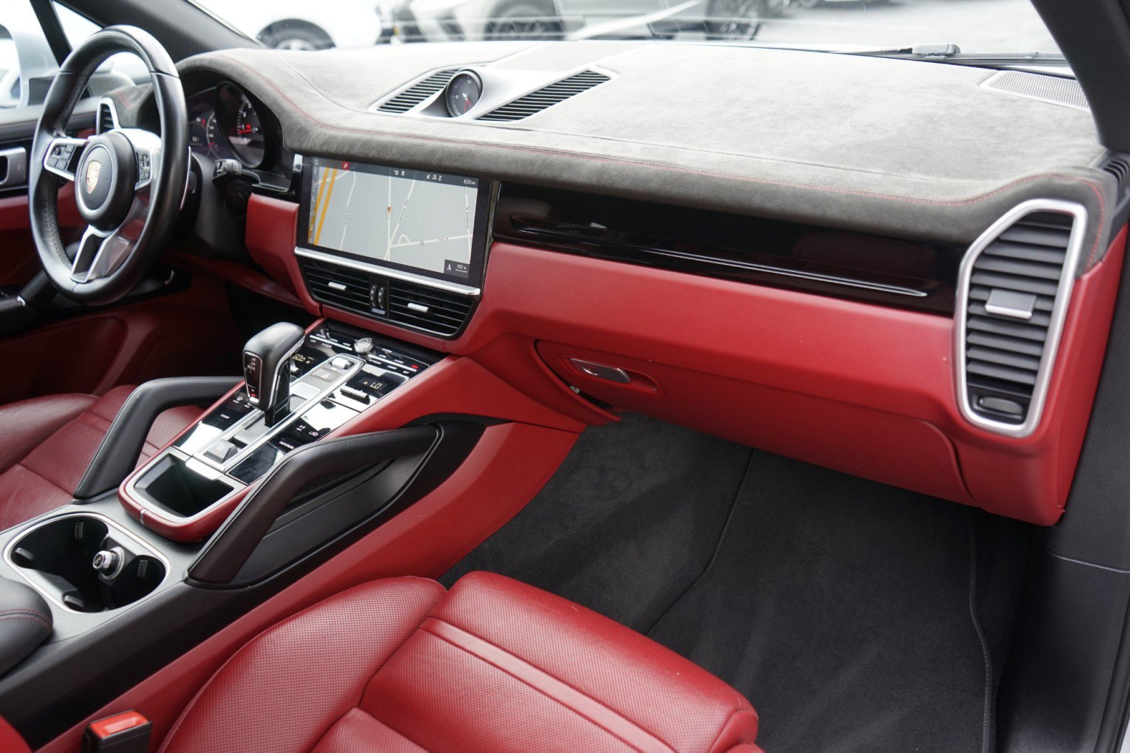 Used 2019 Porsche Cayenne image 20