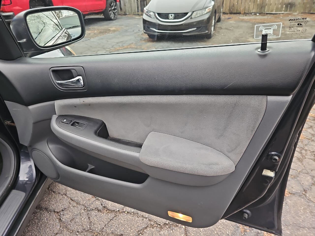 Used 2007 Honda Accord SE image 24