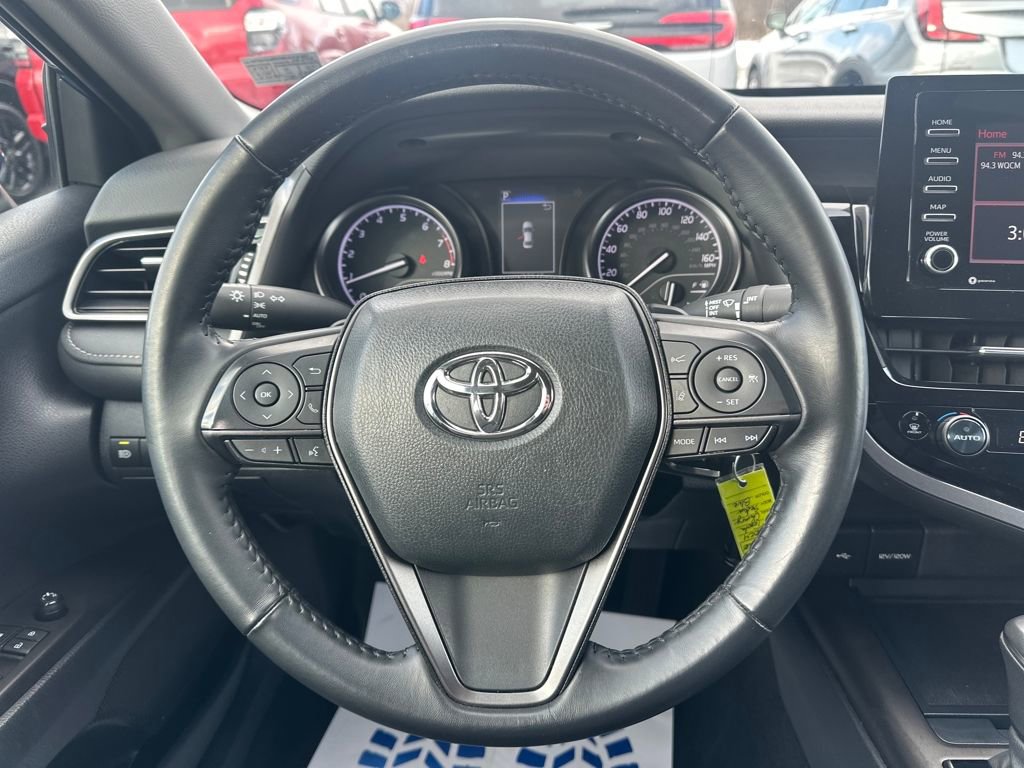 Used 2024 Toyota Camry SE image 28