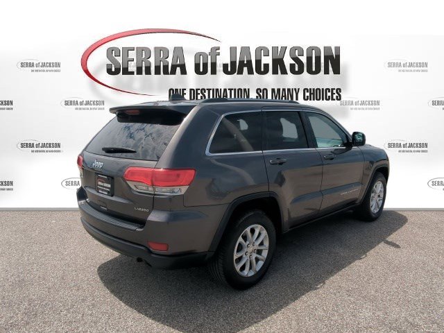 Used 2014 Jeep Grand Cherokee Laredo w/ 18" Wheel & 8.4" Radio Group RWD image 8