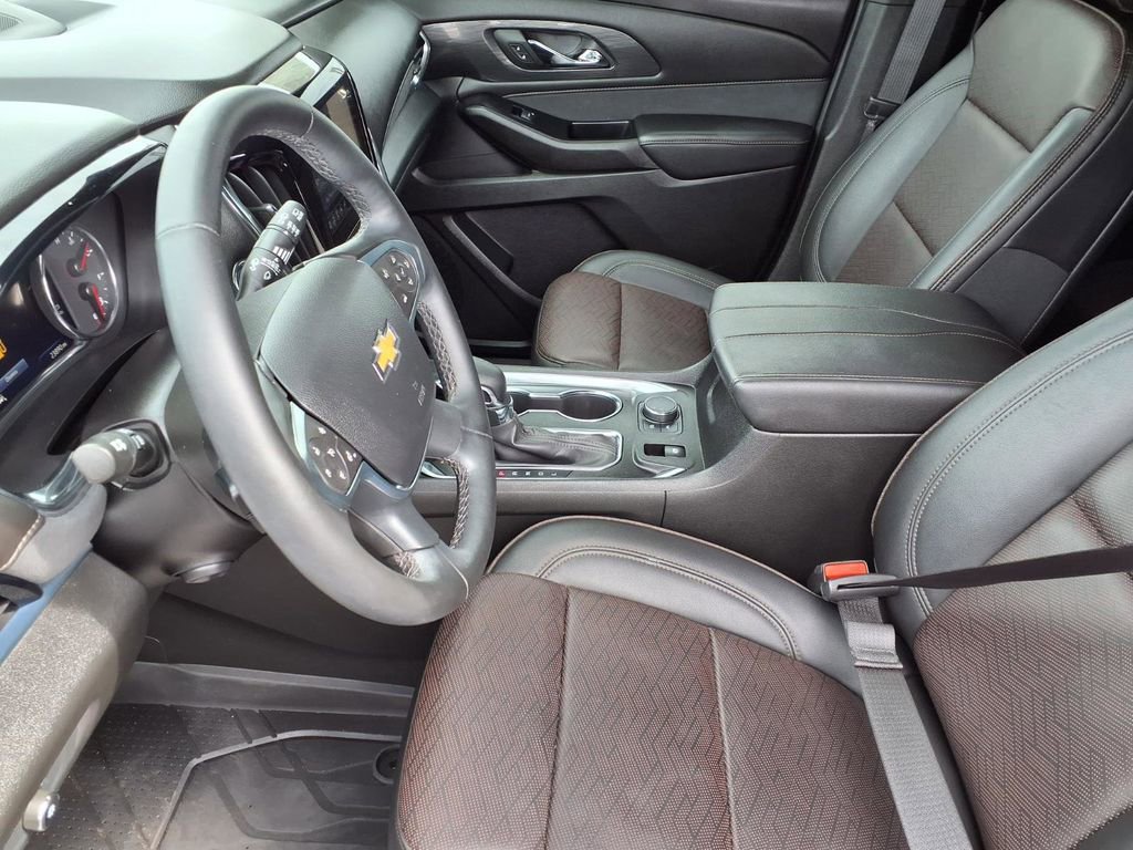 Used 2023 Chevrolet Traverse High Country w/ LPO, Floor Liner Package FWD image 16