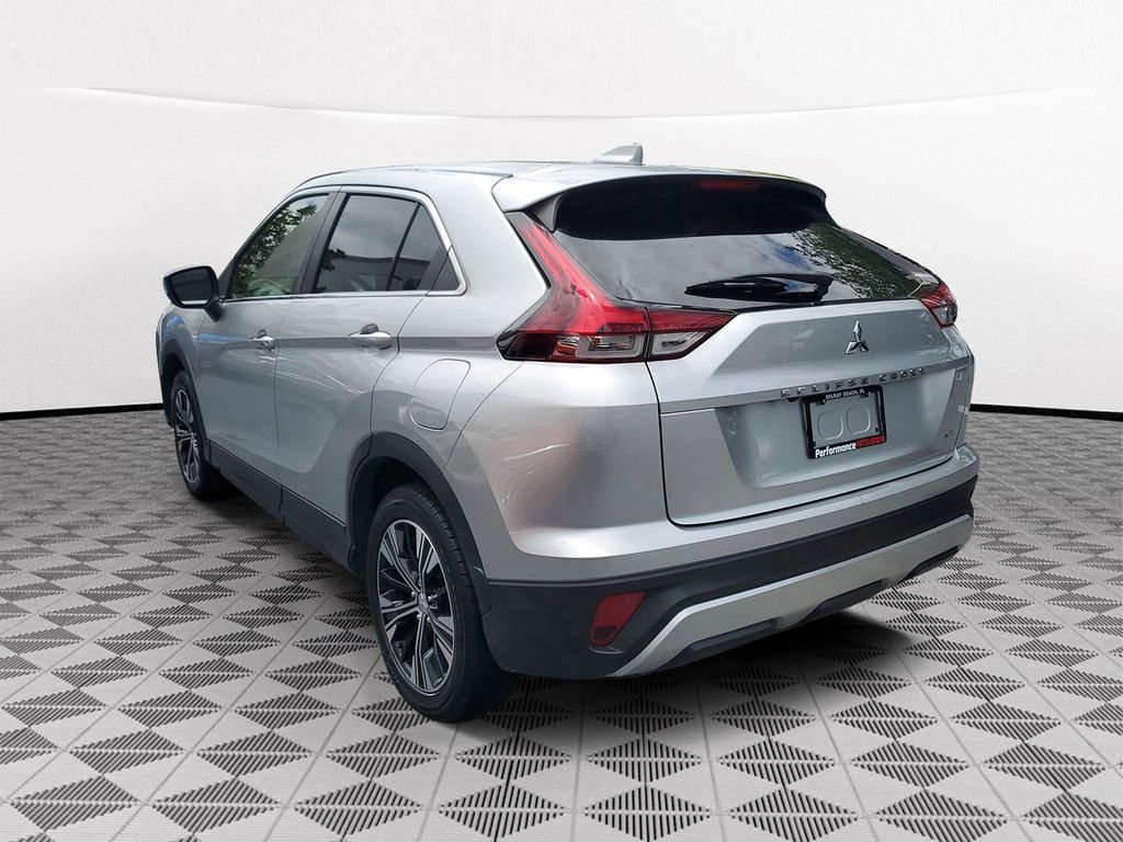 Used 2022 Mitsubishi Eclipse Cross SE image 2