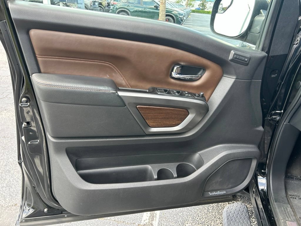 Used 2017 Nissan Titan Platinum Reserve RWD image 18