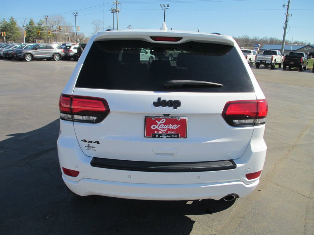 Used 2018 Jeep Grand Cherokee Altitude image 8