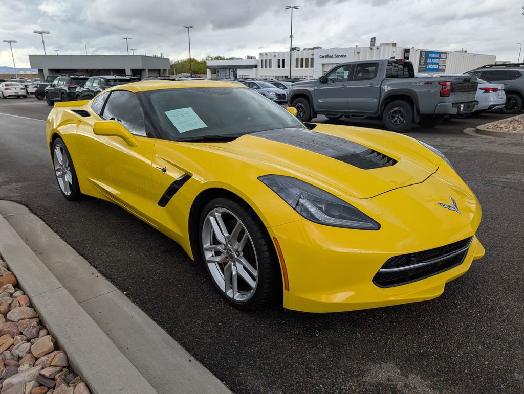 Used 2017 Chevrolet Corvette Stingray Coupe RWD image 4