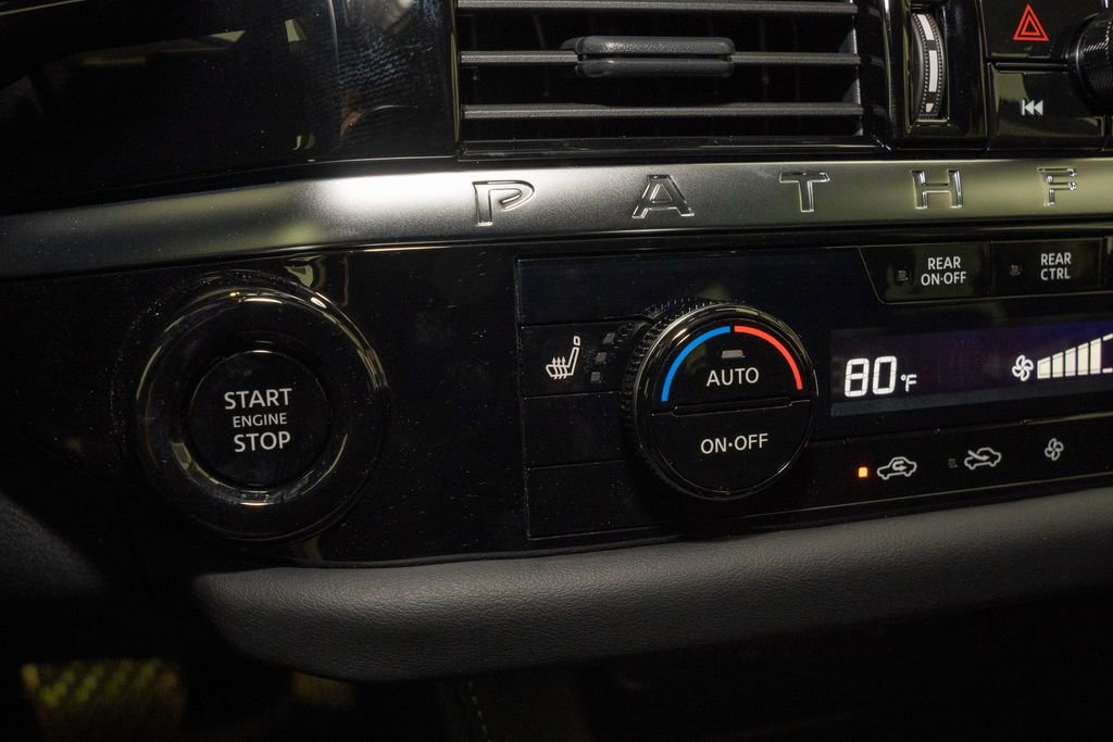 New 2026 Nissan Pathfinder SL image 18