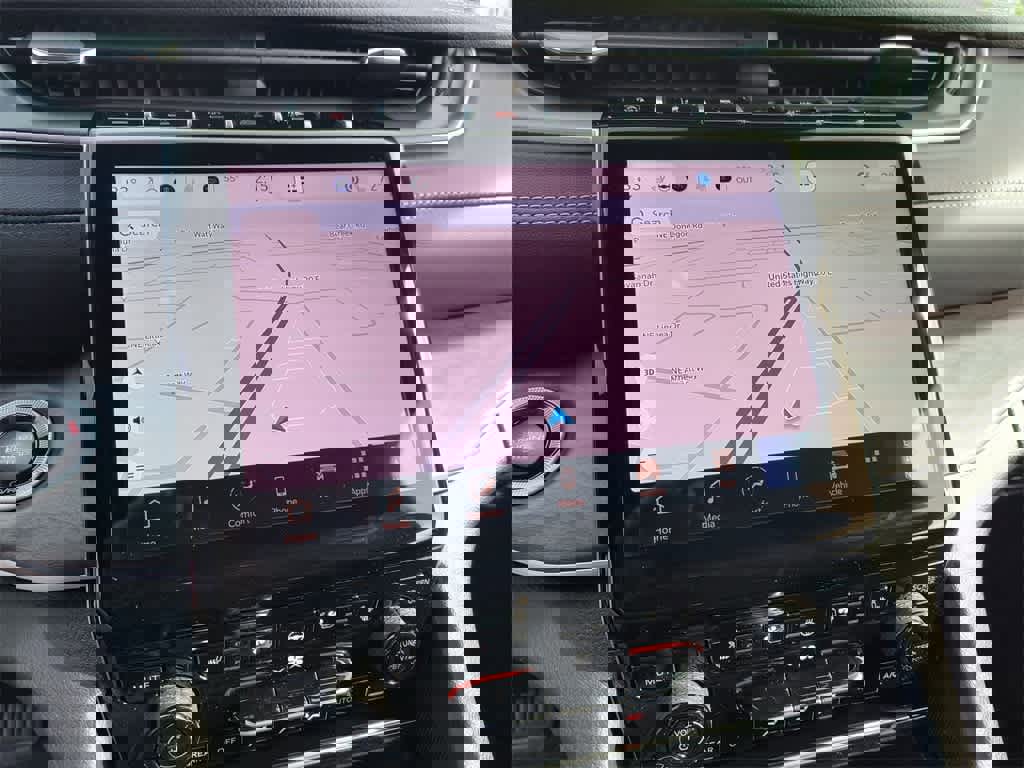 New 2025 Jeep Grand Cherokee L Limited w/ Luxury Tech Group II image 18