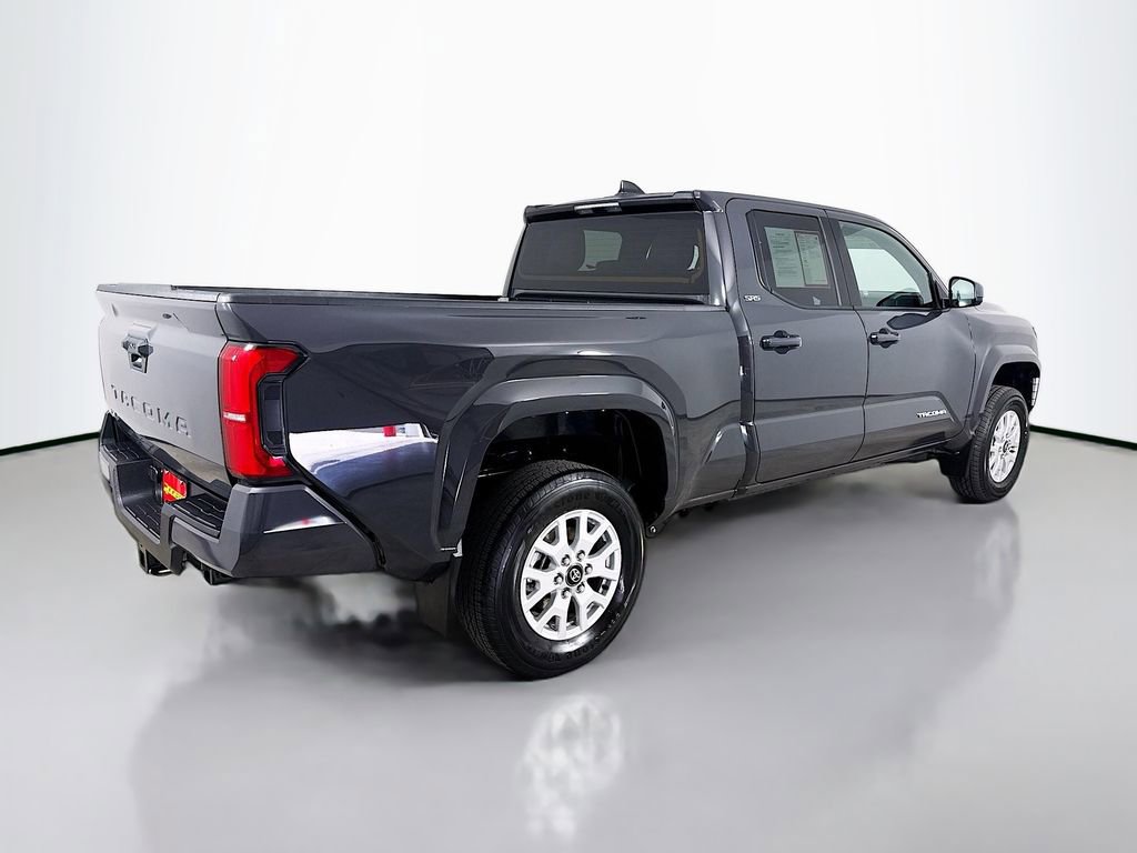 Certified 2024 Toyota Tacoma SR5 AWD/4WD image 8