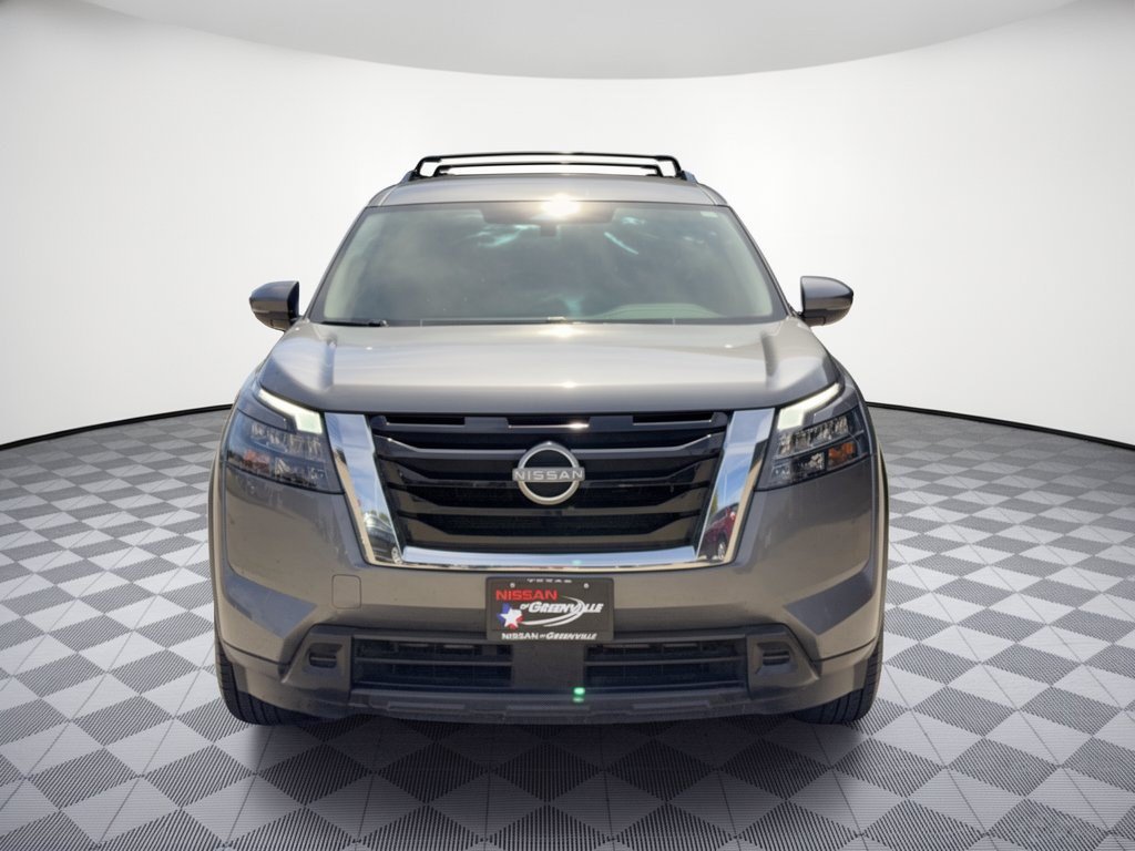 Used 2024 Nissan Pathfinder SV FWD image 6