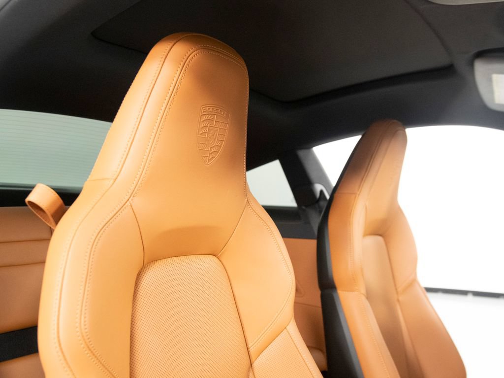 Certified 2025 Porsche 911 Carrera RWD image 40