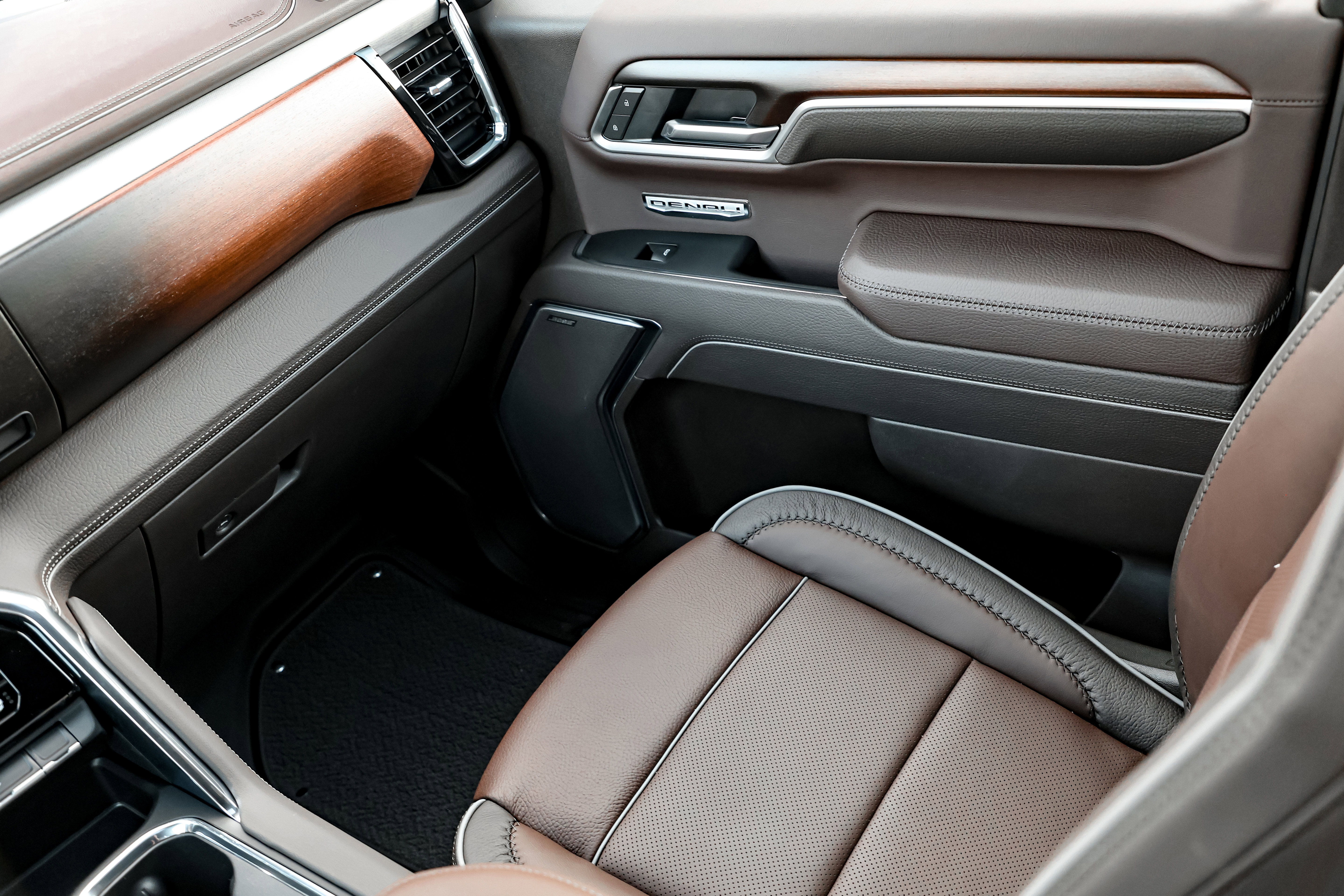 New 2026 GMC Sierra 1500 Denali w/ Denali Reserve Package image 35