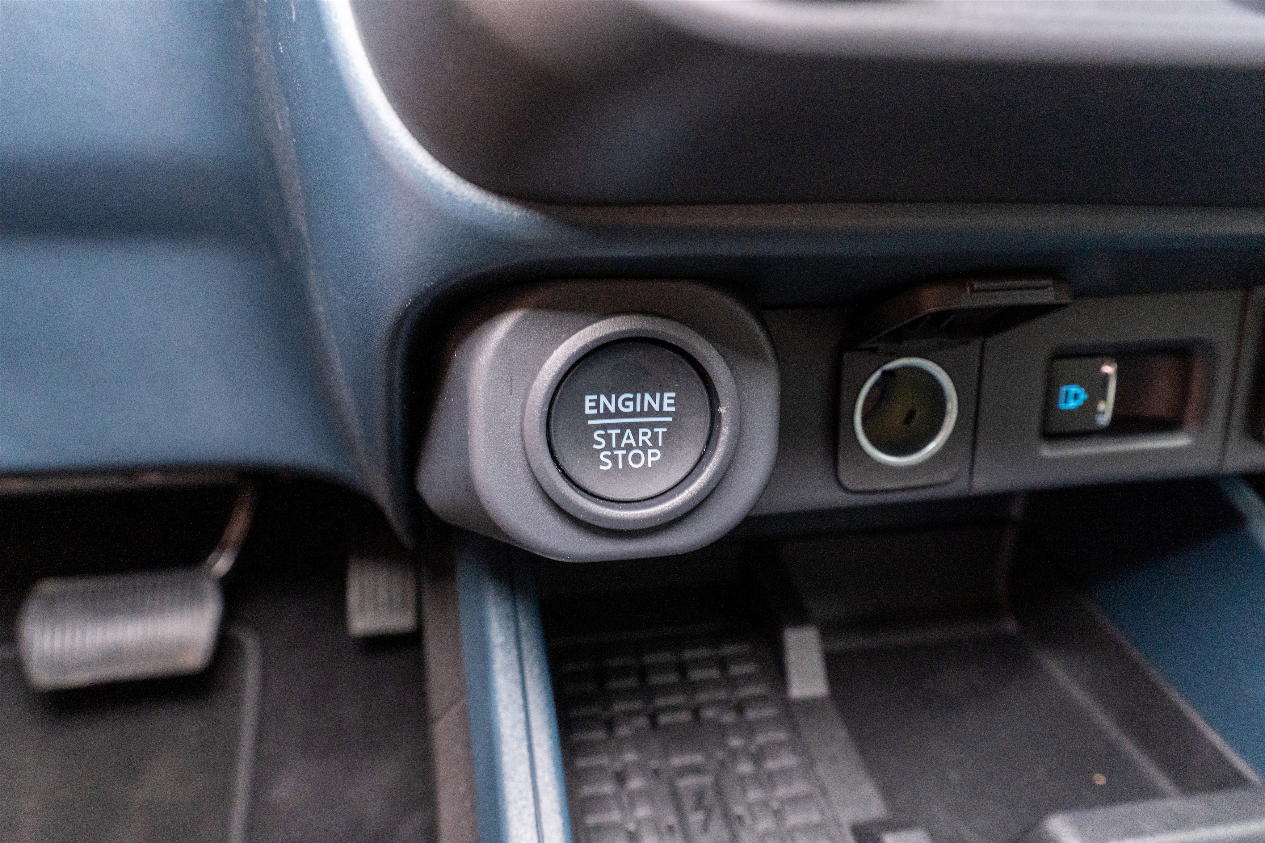 Used 2025 Ford Maverick Lariat w/ 4K Tow Package image 25